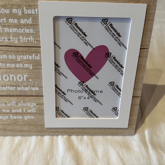 NWT-Rustic Brown Photo Frame with Heart Accent - Picture 2 of 4